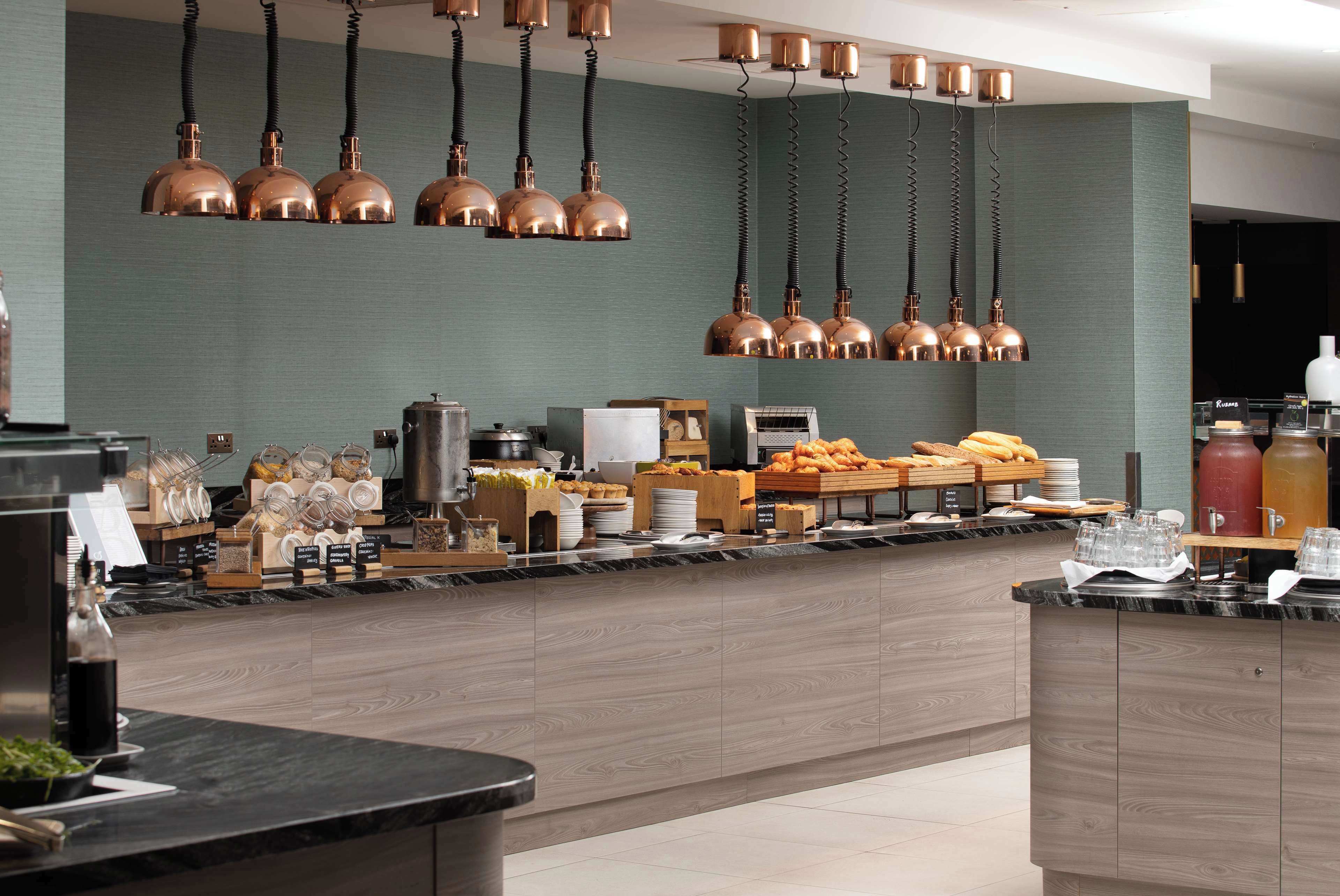 Daily full breakfast (GBP 21.50 per person)