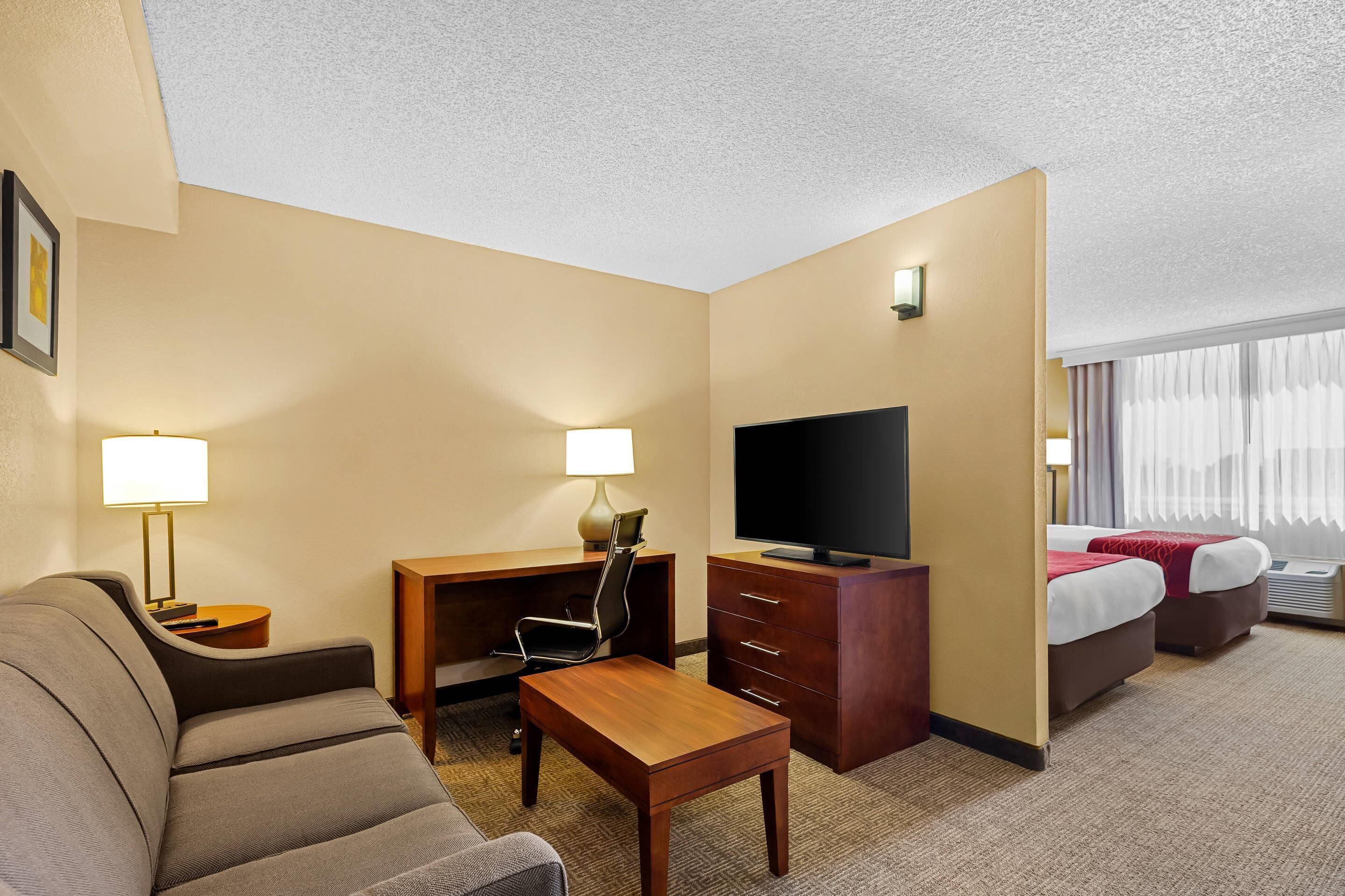 In-room safe, desk, laptop workspace, iron/ironing board