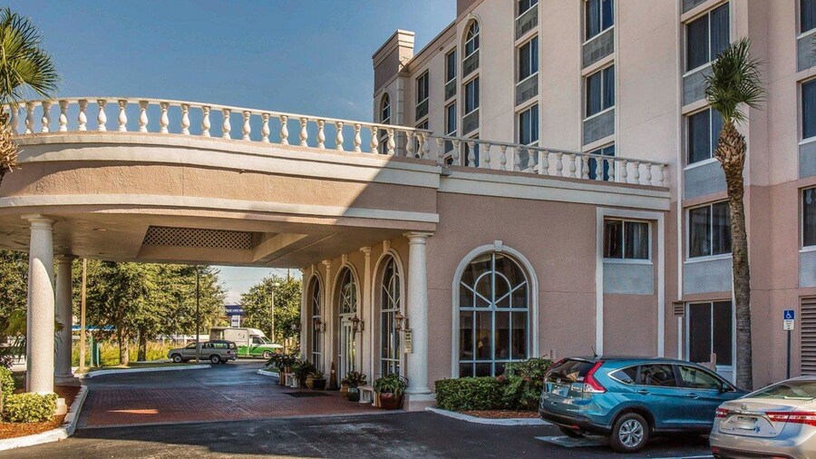 Comfort Inn & Suites Lakeland North I-4