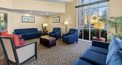 Comfort Inn & Suites Lakeland North I-4