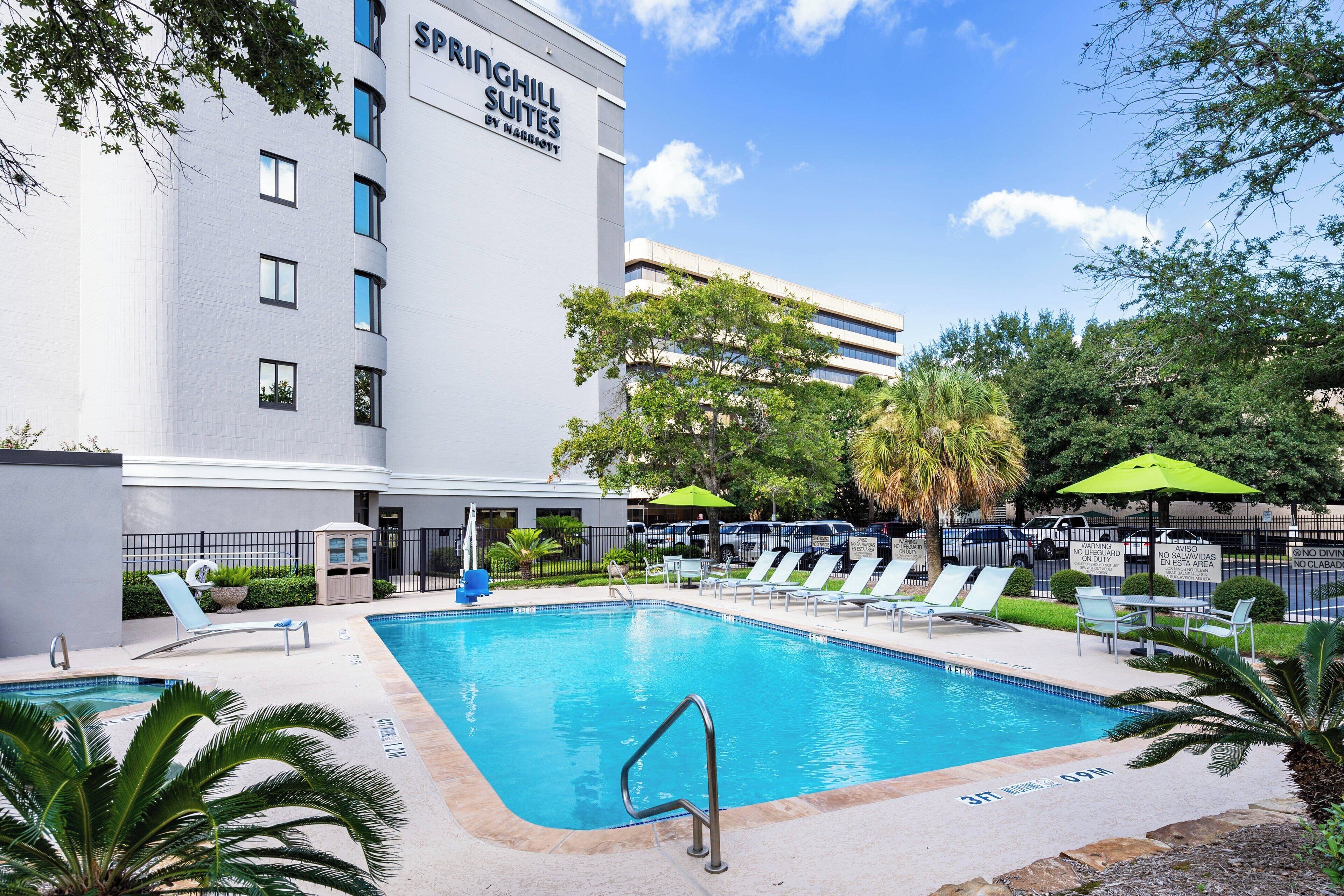 حمّام سباحة خارجي