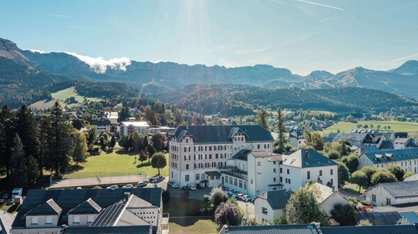 Best Western Grand Hotel De Paris & Spa - Villard-de-Lans