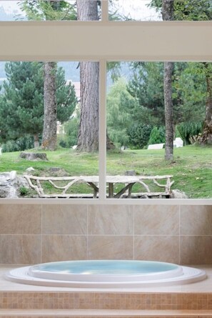 Tina de hidromasaje interior