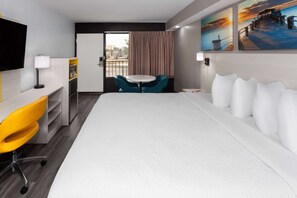 Desk, laptop workspace, blackout curtains, iron/ironing board - Days Inn by Wyndham Baltimore Northwest (Baltimore)