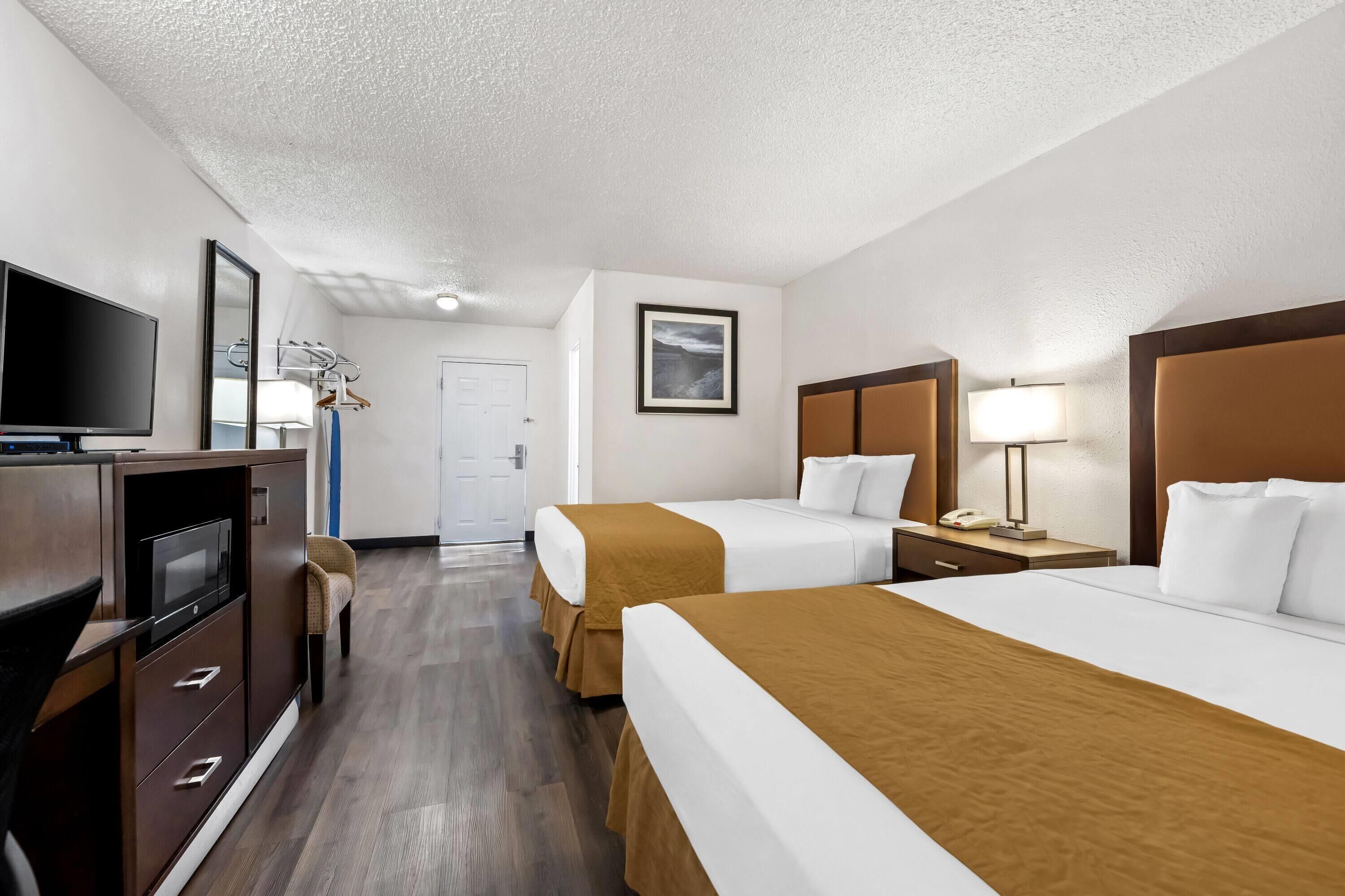Photo - Travelodge by Wyndham Page, View of Lake Powell
