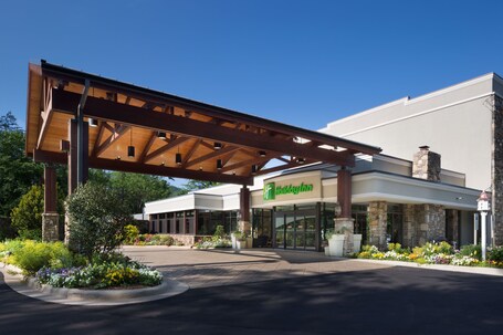 Holiday Inn Asheville East Blue Ridge PKWY, an IHG Hotel - Image 5