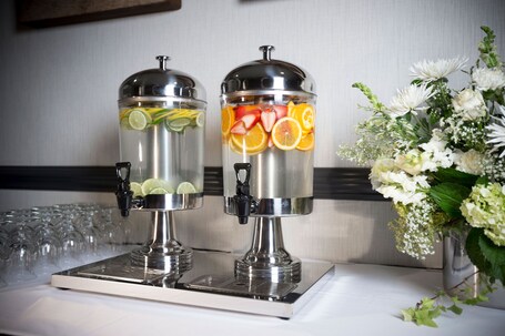 Holiday Inn Asheville East Blue Ridge PKWY, an IHG Hotel - Image 20