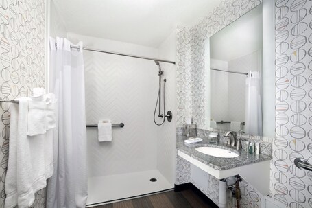 Holiday Inn Asheville East Blue Ridge PKWY, an IHG Hotel - Image 25