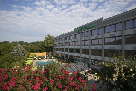 Holiday Inn Asheville East Blue Ridge PKWY, an IHG Hotel - Image 30