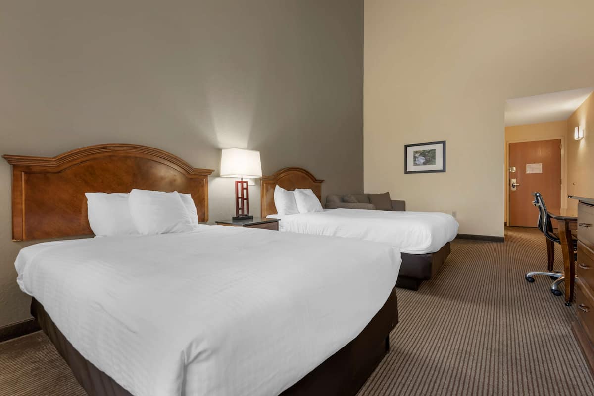 In-room safe, desk, laptop workspace, blackout drapes