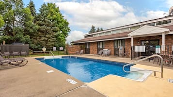 Seasonal outdoor pool