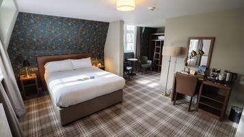 Family Room with Bunk Bed | In-room safe, desk, free WiFi