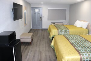 Desk, iron/ironing board, rollaway beds, free WiFi