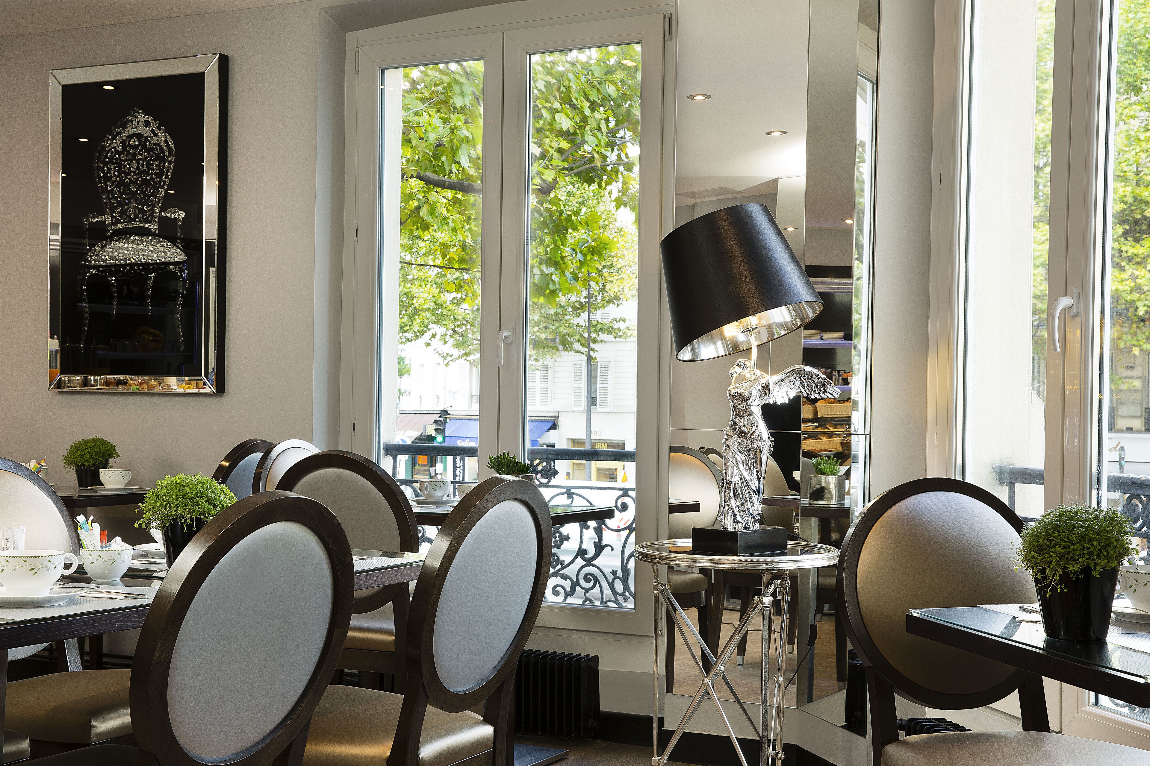 Daily buffet breakfast (EUR 20 per person)