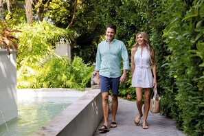 Exterior detail - The Gardens Hotel (Key West)