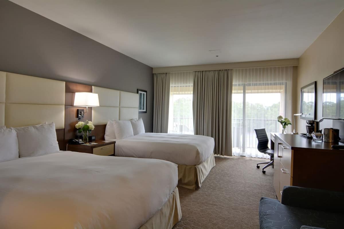 Zimmersafe, Schreibtisch, laptopgeeigneter Arbeitsplatz