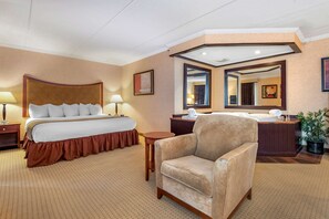 Suite, 1 King Bed, Hot Tub, River View (with Sofabed) | In-room safe, individually decorated, individually furnished, desk - Best Western Plus Oswego Hotel and Conference Center (Oswego)