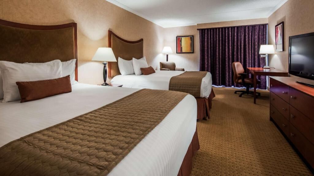 In-room safe, individually decorated, individually furnished, desk