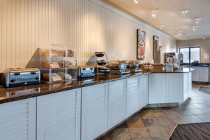 Desayuno buffet incluido todos los días 