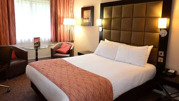 Desk, iron/ironing board, free WiFi, bed sheets