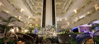 HS HOTSSON Hotel Leon