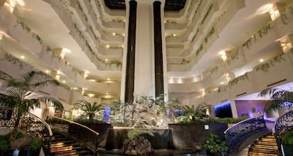 HS HOTSSON Hotel Leon
