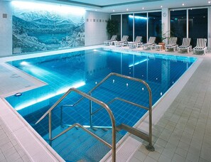 Indoor pool - Sunday Hotel Garmisch Partenkirchen (Garmisch-Partenkirchen)