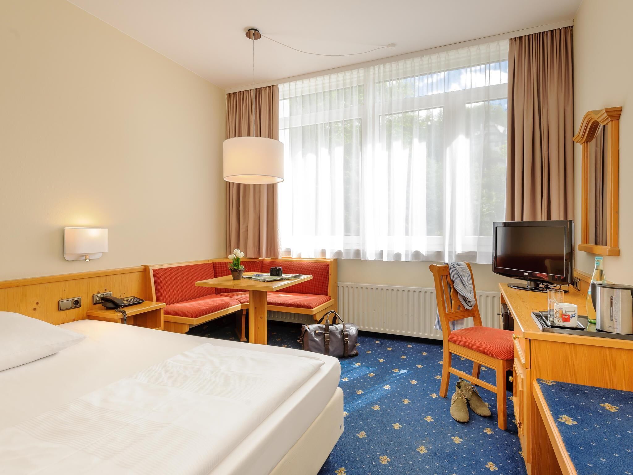 Standard Double Room, 1 Double Bed | Hypo-allergenic bedding, in-room safe, desk, blackout drapes