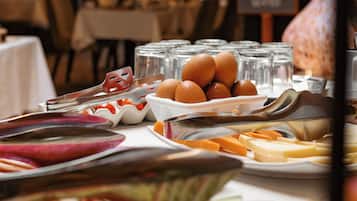 Komplet morgenmad hver dag (12.95 GBP pr. person)