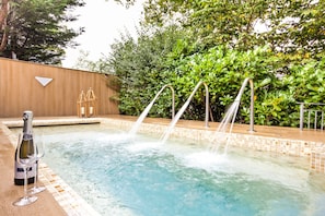 Hot tub, body treatments, aromatherapy, hot stone massages, facials