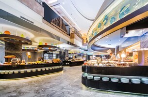 13 ristoranti, aperti a colazione