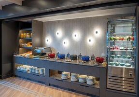 Desayuno (FJD 27 por persona)