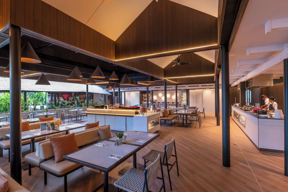 Tanoa International Hotel