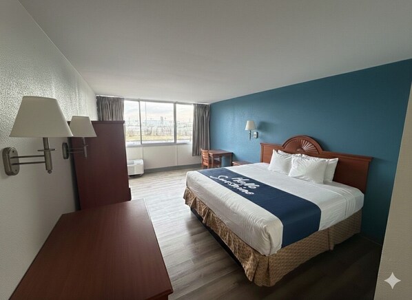 Room, 1 King Bed, Non Smoking