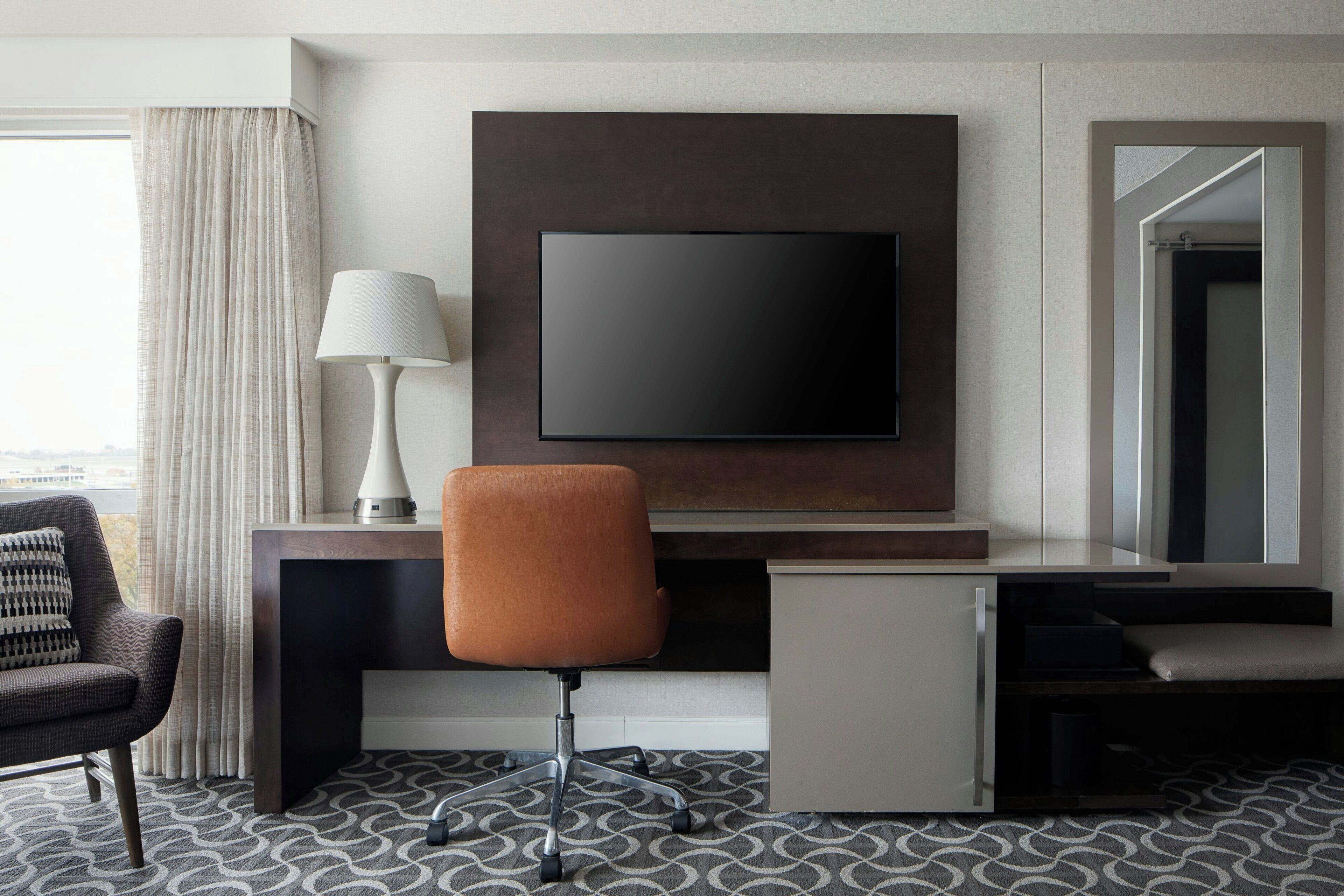 1 bedroom, premium bedding, in-room safe, desk