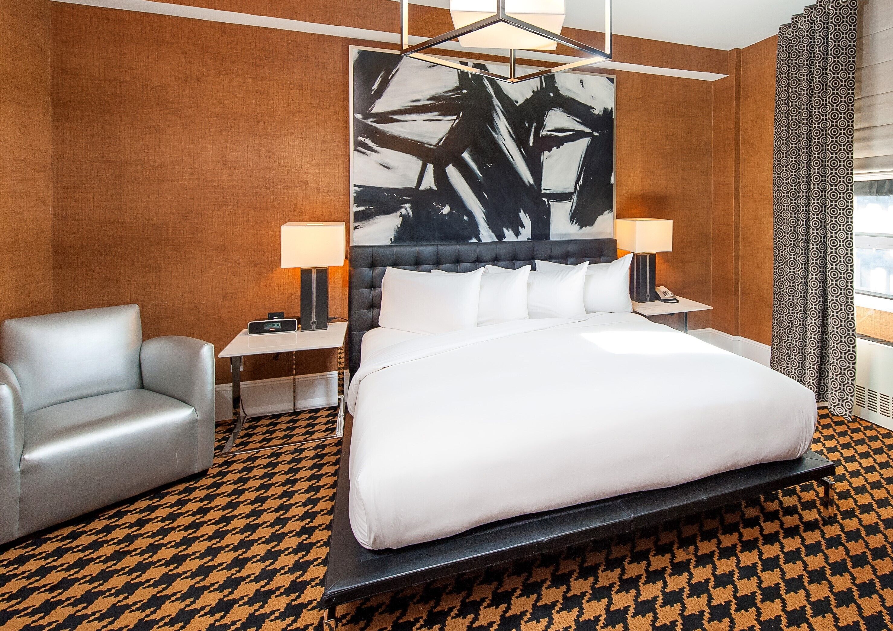 Junior Suite, 1 King Bed with Sofa bed | Premium bedding, in-room safe, desk, laptop workspace