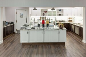 Desayuno buffet incluido todos los días 