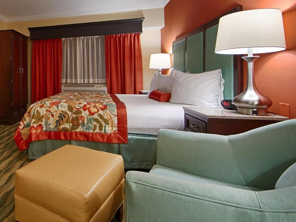 Pillow-top beds, in-room safe, desk, laptop workspace