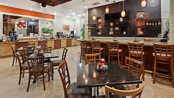 Desayuno buffet incluido todos los días