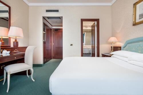 Couette en duvet, minibar, coffre-fort, bureau