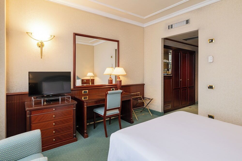Couette en duvet, minibar, coffre-fort, bureau