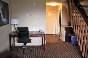 Studio Suite, 1 King Bed, Non Smoking, Ocean View | Desk, iron/ironing board, free WiFi, bed sheets
