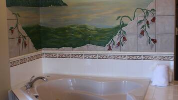 Superior Studio Suite, 1 King Bed, Non Smoking, Ocean View