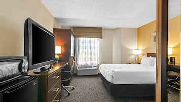 Room, 1 Queen Bed, Accessible, Non Smoking | Premium bedding, desk, iron/ironing board, free WiFi