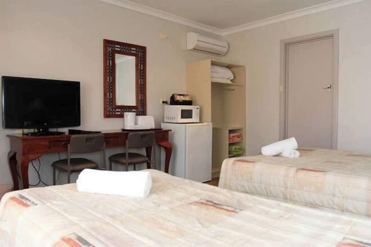 In-room safe, desk, free WiFi, bed sheets