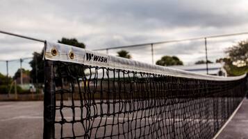 Lapangan tenis