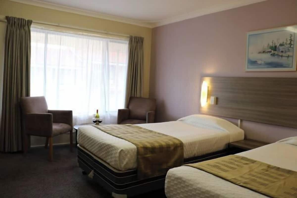In-room safe, desk, free WiFi, bed sheets