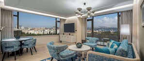 Executive Bosphorus Suite with Kitchenette | Ausblick vom Zimmer