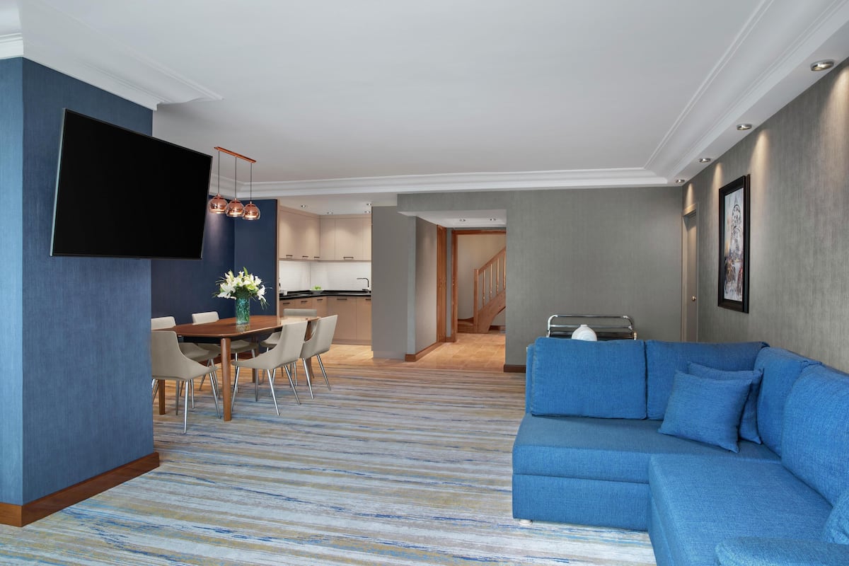 Garden Chalet | Dundyner, minibar, pengeskab på værelset, skrivebord