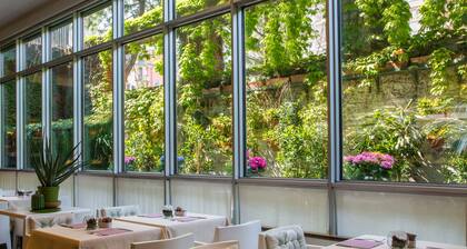 Hotel Blaise & Francis